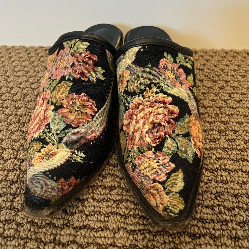 Greater LA vtg FLoral Tapestery Mule cottagecore boho granny dark romantic Sz 7 - Picture 2 of 12